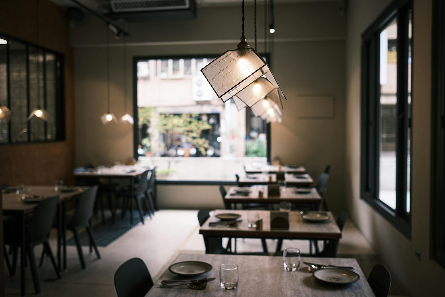 This New NYC Restaurant Transports Guests to a Rustic Farmhouse
